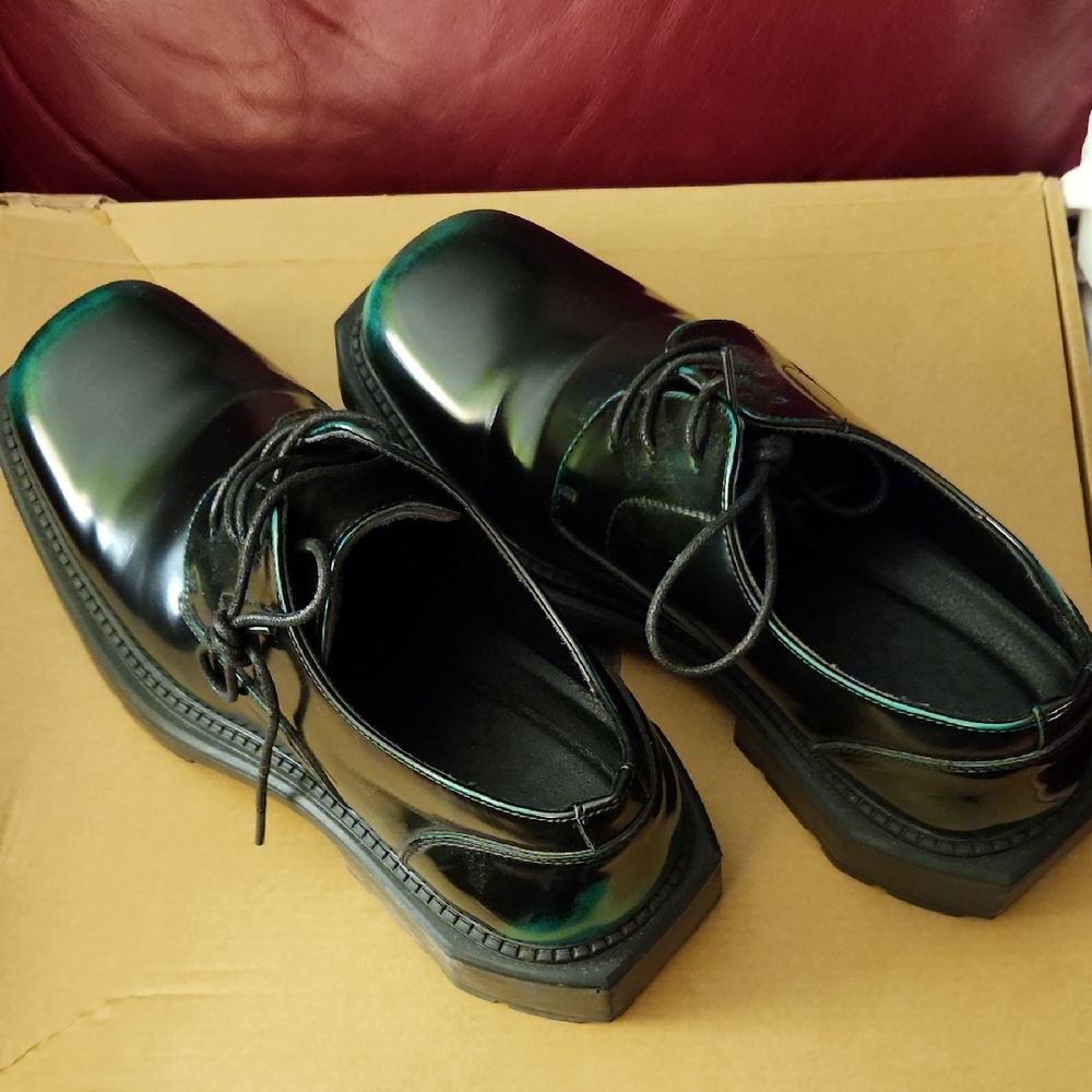 Men's Size 10/EU43 Dark Green Imitation Leather Shoes Lightly Used